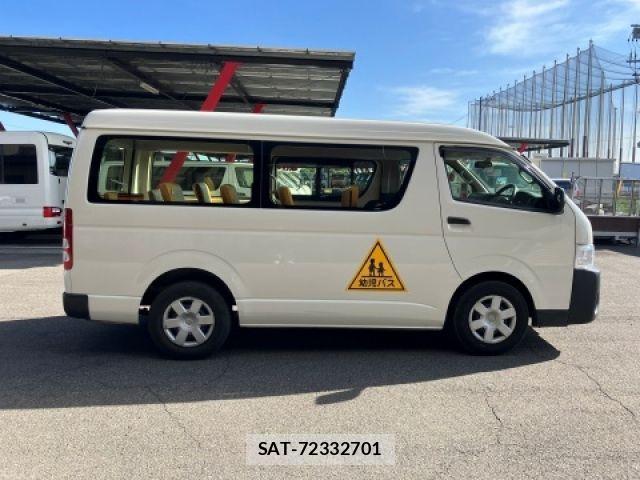 Toyota HIACE WAGON 2019-04 1319573-5