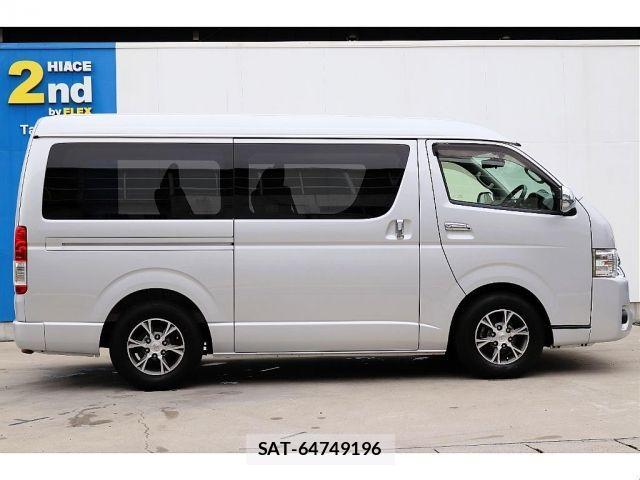 Toyota HIACE WAGON 2019-01 1331165-12
