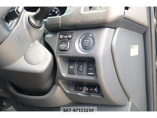 Toyota HIACE WAGON 2022-01 1428718-9