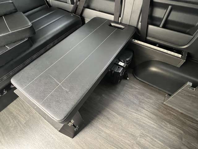 Toyota HIACE WAGON 2018-01 1545772-12