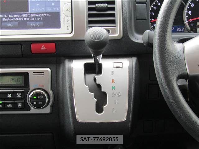 Toyota HIACE WAGON 2014-09 1585805-8