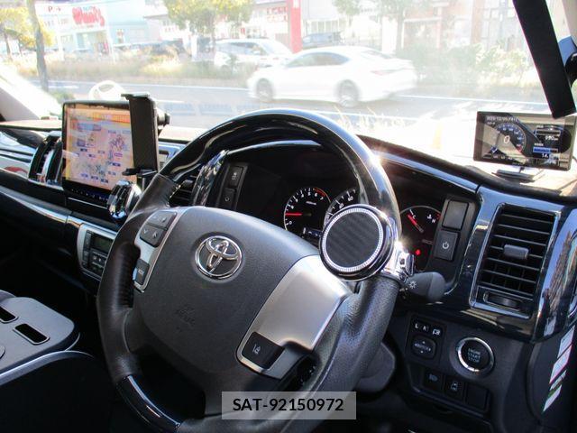 Toyota HIACE WAGON 2018-09 1825112-9