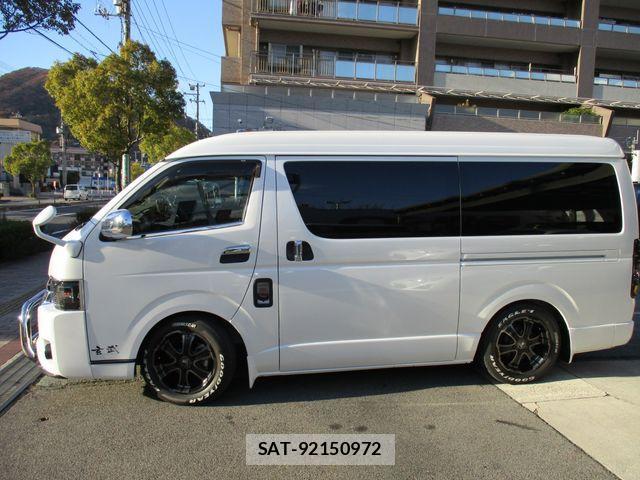 Toyota HIACE WAGON 2018-09 1825112-3