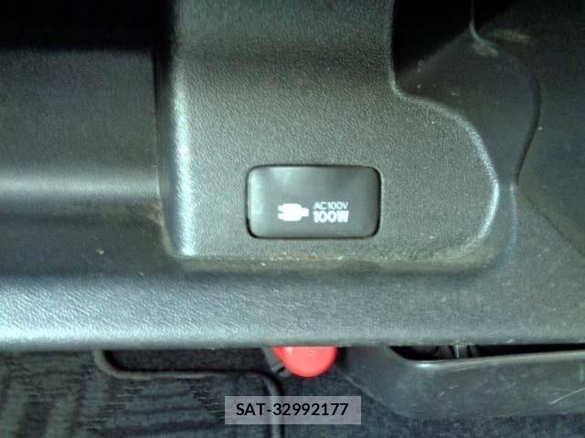 Toyota HIACE WAGON 2014-12 2349678-12