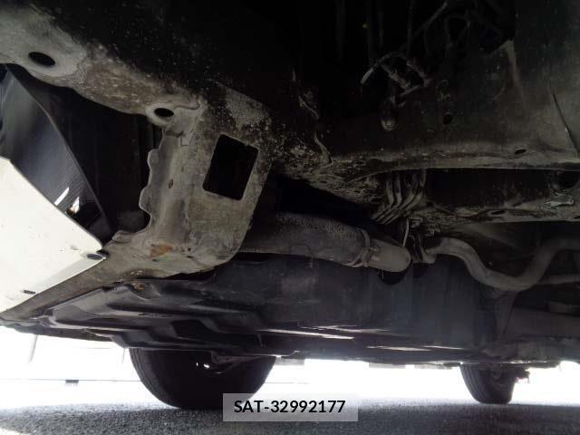 Toyota HIACE WAGON 2014-12 2349678-20