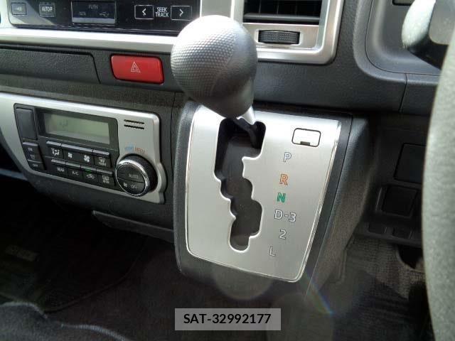 Toyota HIACE WAGON 2014-12 2349678-5