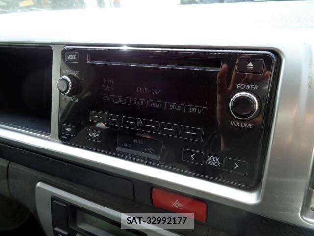 Toyota HIACE WAGON 2014-12 2349678-6