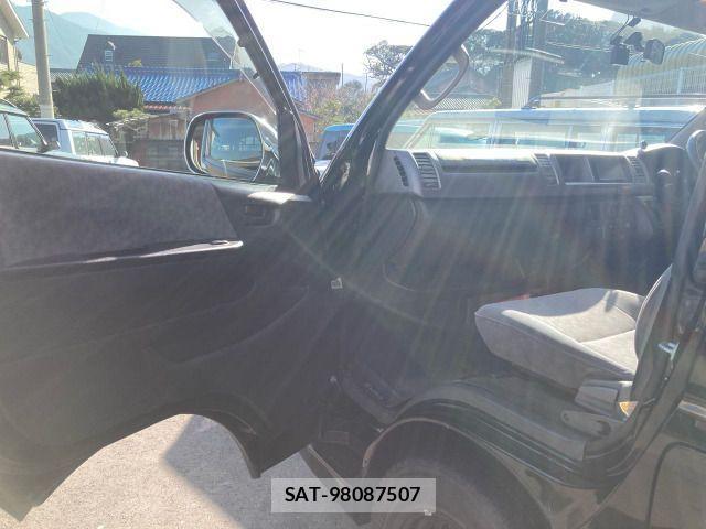 Toyota HIACE WAGON 2009-03 2349688-11