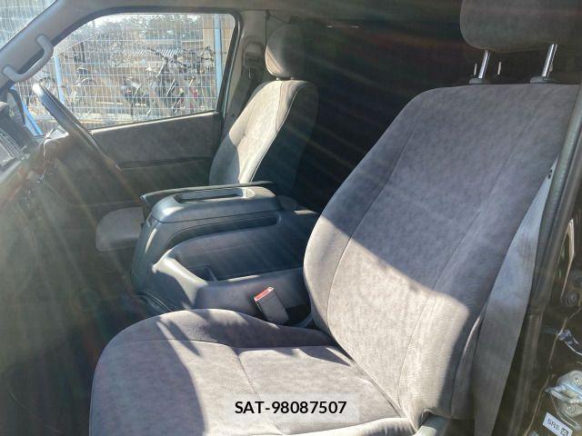 Toyota HIACE WAGON 2009-03 2349688-12