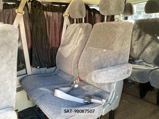 Toyota HIACE WAGON 2009-03 2349688-15