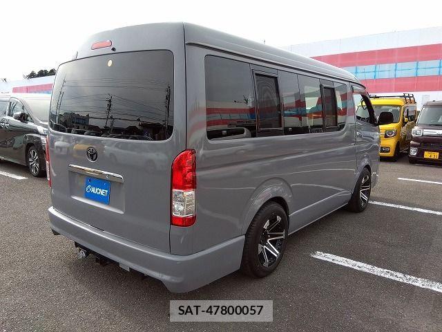 Toyota HIACE WAGON 2006-11 2666317-1