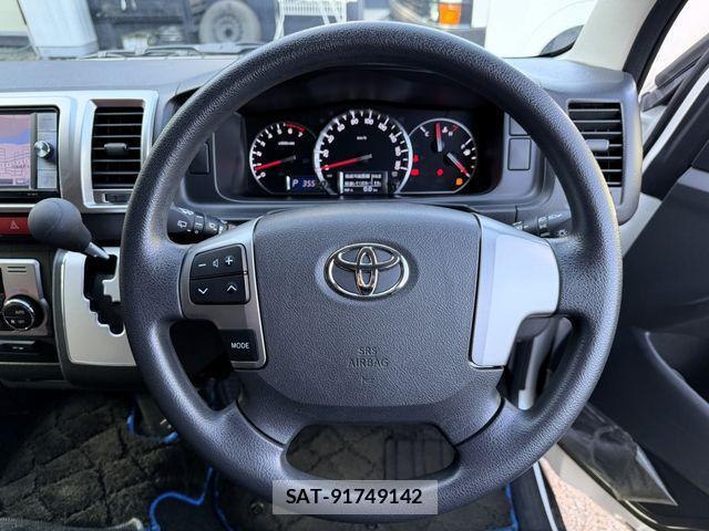 Toyota HIACE WAGON 2015-09 4593461-13