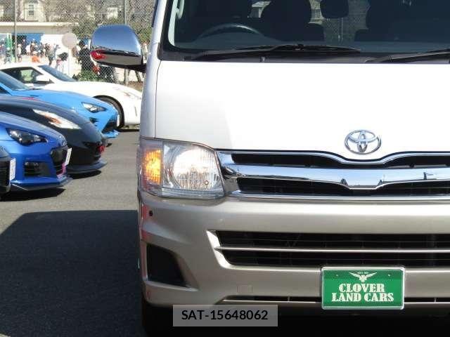 Toyota HIACE WAGON 2012-03 4593464-18