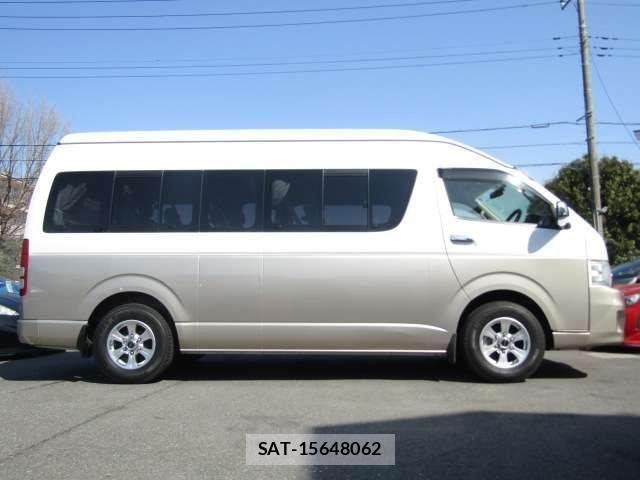 Toyota HIACE WAGON 2012-03 4593464-29