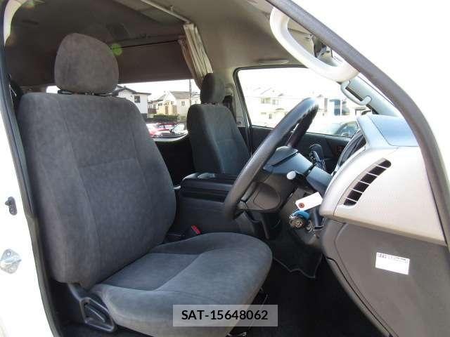 Toyota HIACE WAGON 2012-03 4593464-4