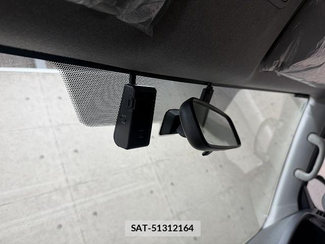 Toyota HIACE WAGON 2017-04 4945109-12