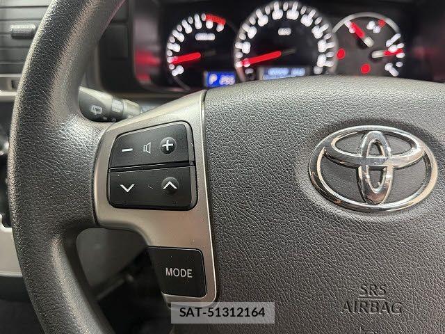Toyota HIACE WAGON 2017-04 4945109-15