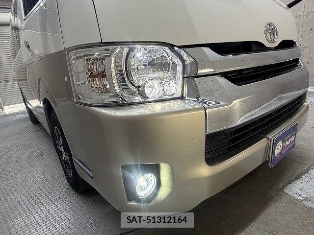 Toyota HIACE WAGON 2017-04 4945109-5