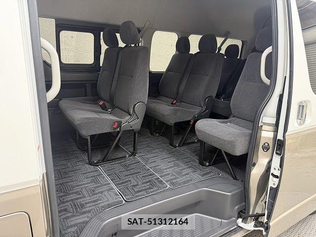 Toyota HIACE WAGON 2017-04 4945109-7