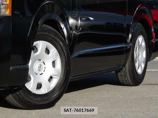 Toyota HIACE WAGON 2020-06 5869023-24