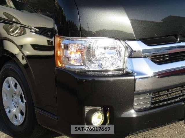 Toyota HIACE WAGON 2020-06 5869023-25