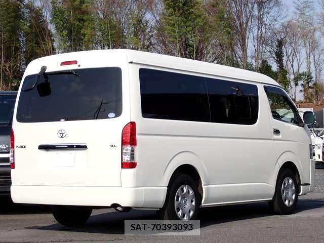 Toyota HIACE WAGON 2017-02 5869028-1