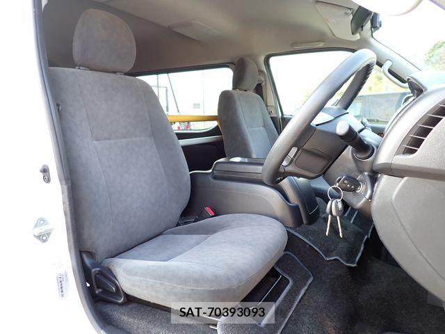 Toyota HIACE WAGON 2017-02 5869028-19