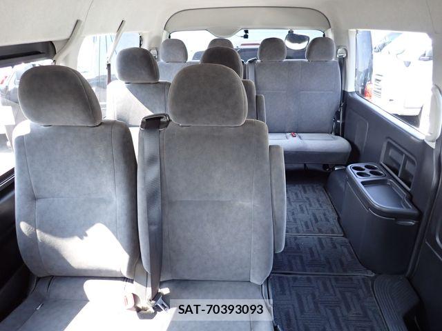 Toyota HIACE WAGON 2017-02 5869028-25
