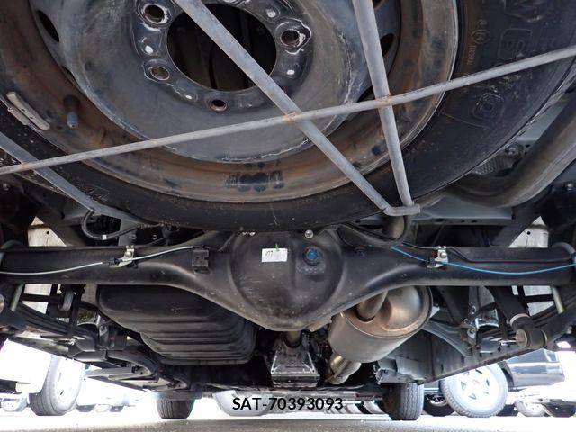 Toyota HIACE WAGON 2017-02 5869028-28