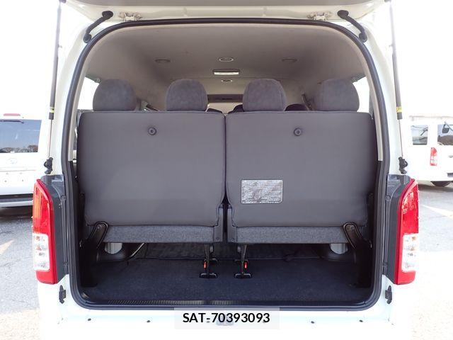 Toyota HIACE WAGON 2017-02 5869028-6