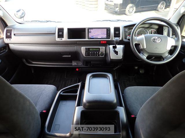 Toyota HIACE WAGON 2017-02 5869028-8