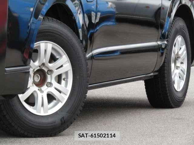 Toyota HIACE WAGON 2016-11 5869025-26