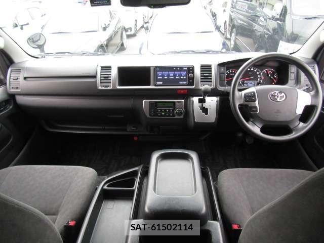 Toyota HIACE WAGON 2016-11 5869025-3
