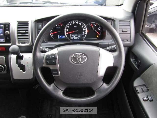 Toyota HIACE WAGON 2016-11 5869025-4