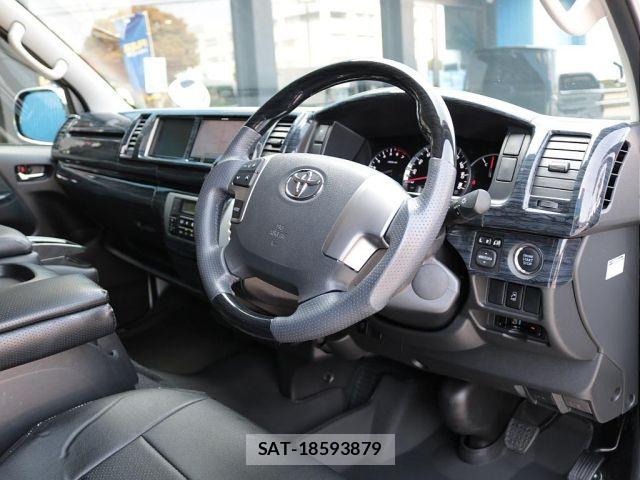 Toyota HIACE WAGON 2017-08 5868990-8