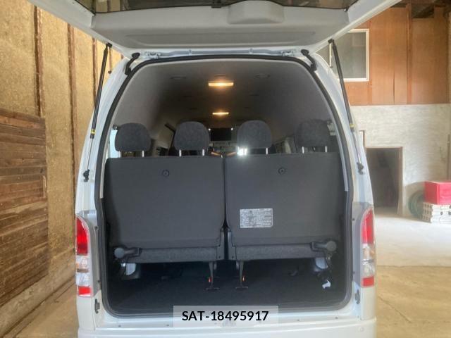 Toyota HIACE WAGON 2019-11 6215352-11