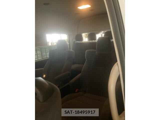 Toyota HIACE WAGON 2019-11 6215352-14
