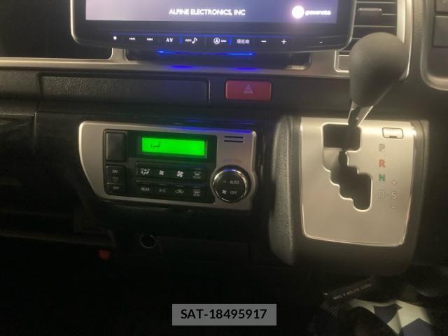 Toyota HIACE WAGON 2019-11 6215352-20