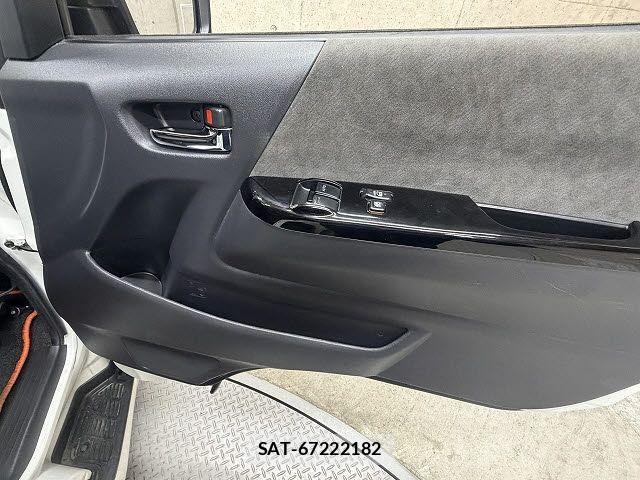 Toyota HIACE WAGON 2020-12 6215359-15