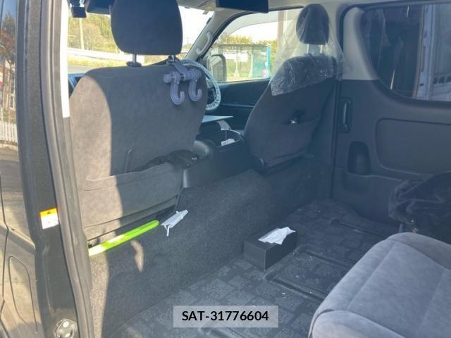 Toyota HIACE WAGON 2023-11 6215350-11