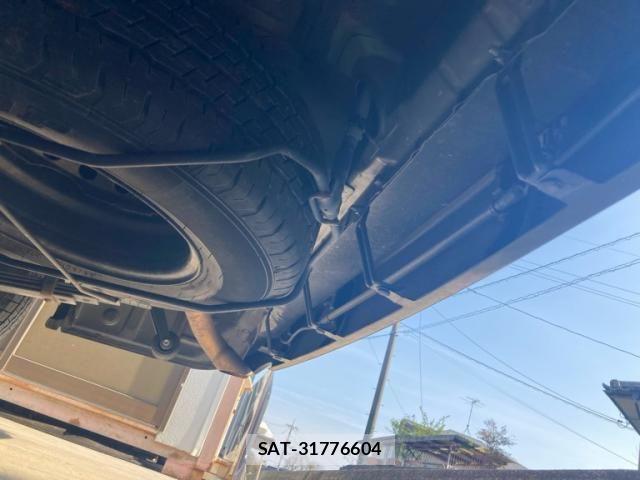 Toyota HIACE WAGON 2023-11 6215350-3