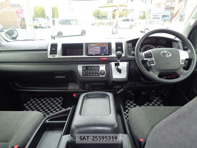 Toyota HIACE WAGON 2019-04 6215361-1