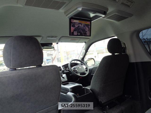 Toyota HIACE WAGON 2019-04 6215361-5