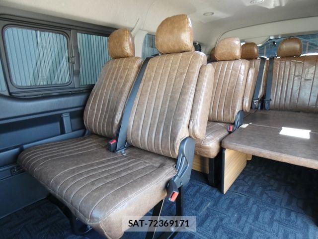 Toyota HIACE WAGON 2018-02 6244384-13