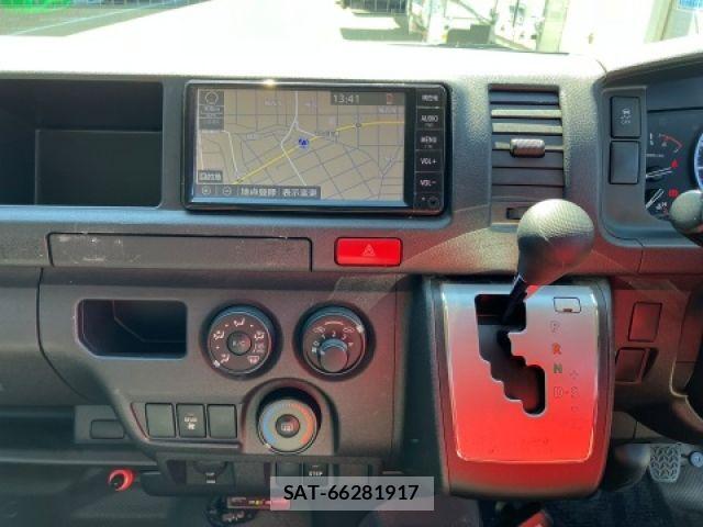 Toyota HIACE WAGON 2020-10 6244391-16