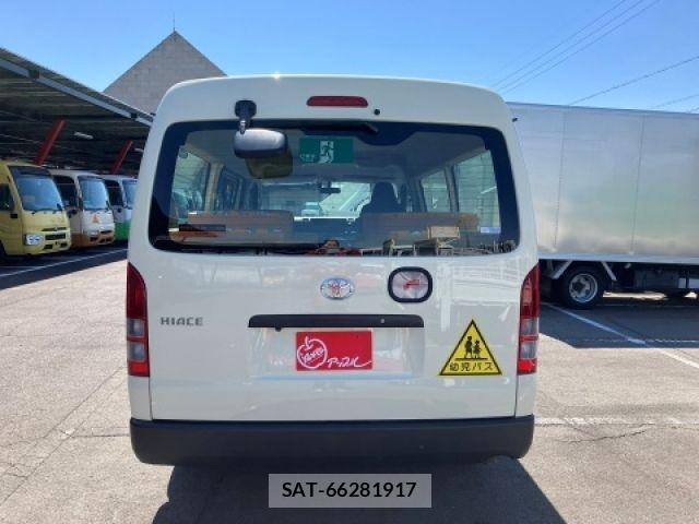 Toyota HIACE WAGON 2020-10 6244391-3