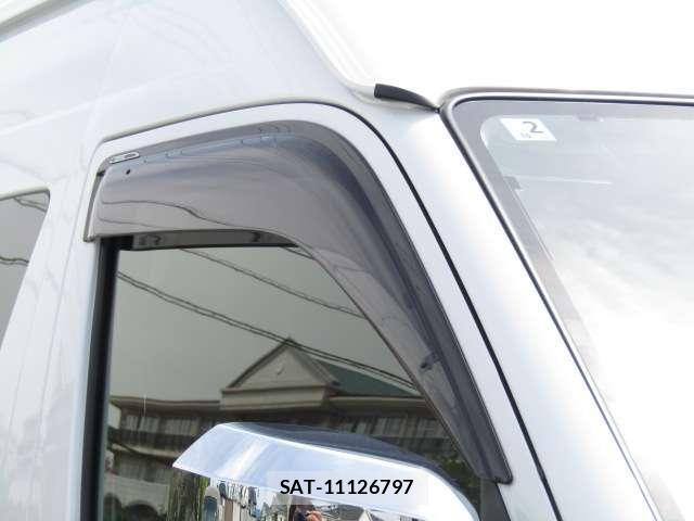Toyota HIACE WAGON 2025-02 6498304-16
