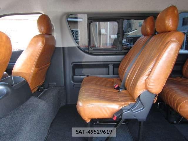 Toyota HIACE WAGON 2021-03 6498313-11