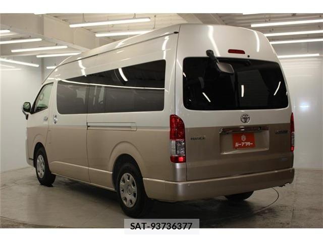 Toyota HIACE WAGON 2020-04 6526277-6
