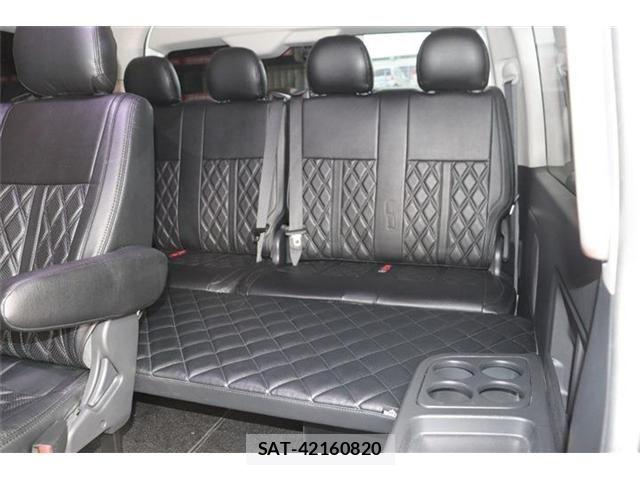 Toyota HIACE WAGON 2023-06 6612193-17